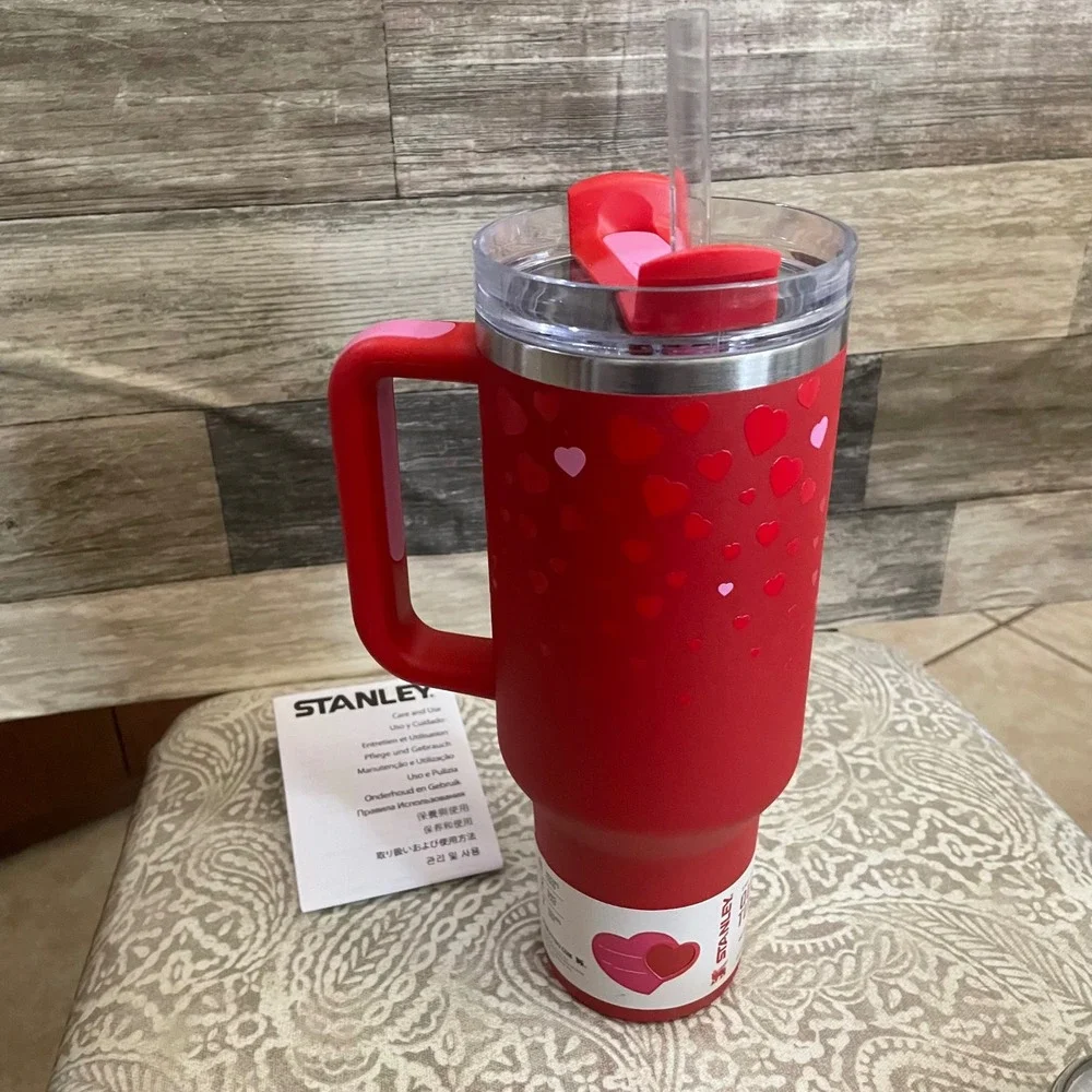 Stanley 40oz Quencher H2.0 FlowState Tumbler Red Heart Valentine Target exclusiv - Picture 5 of 8
